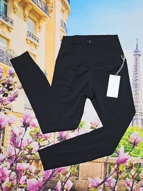 Tavi‎ High Waisted 7/8 Tights Size Small New